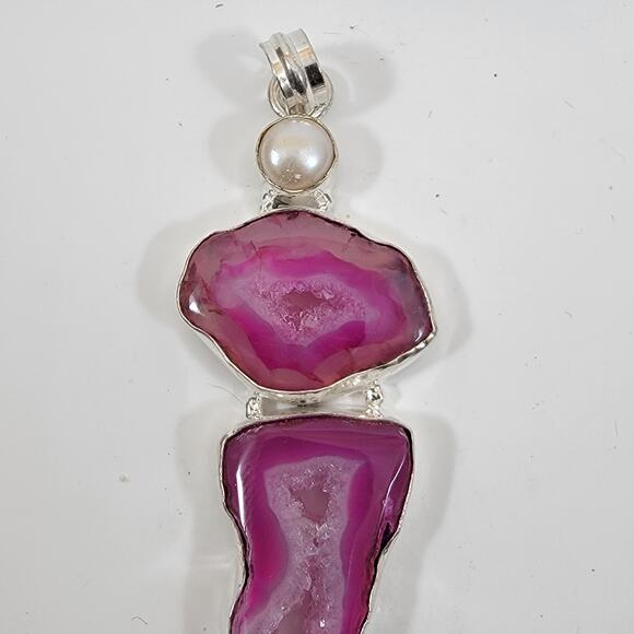 Handmade Silver Pendant with Pink Agate Slices and Freshwater Pearl - Picture 5 of 10